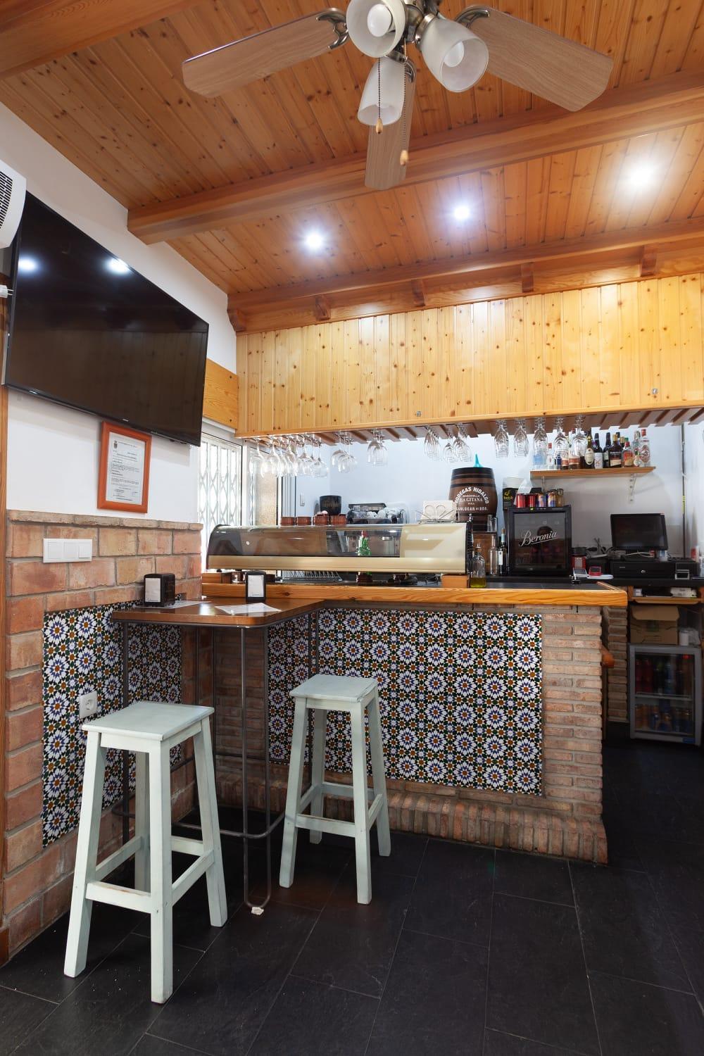 Hostal Restaurante La Giralda 로타 외부 사진